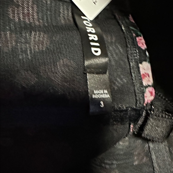 Torrid - Picture 4 of 4